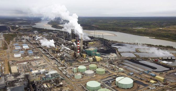 Usine_production_petrole_Alberta